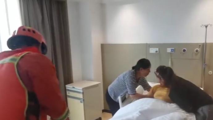 郑州临产孕妇和消防员约定给新生儿取名“蓝蓝”