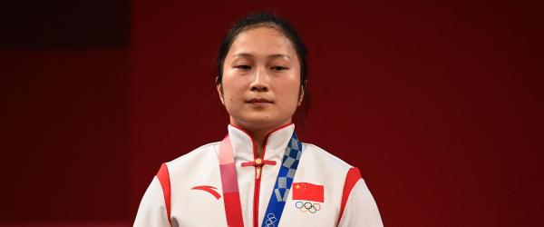 廖秋云女子55公斤级举重遗憾摘银,教练:没想到对手这么强