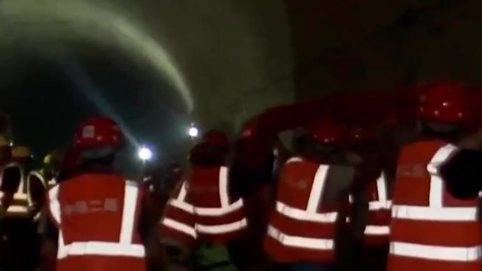 国务院安委会对珠海石景山隧道重大透水事故查处挂牌督办