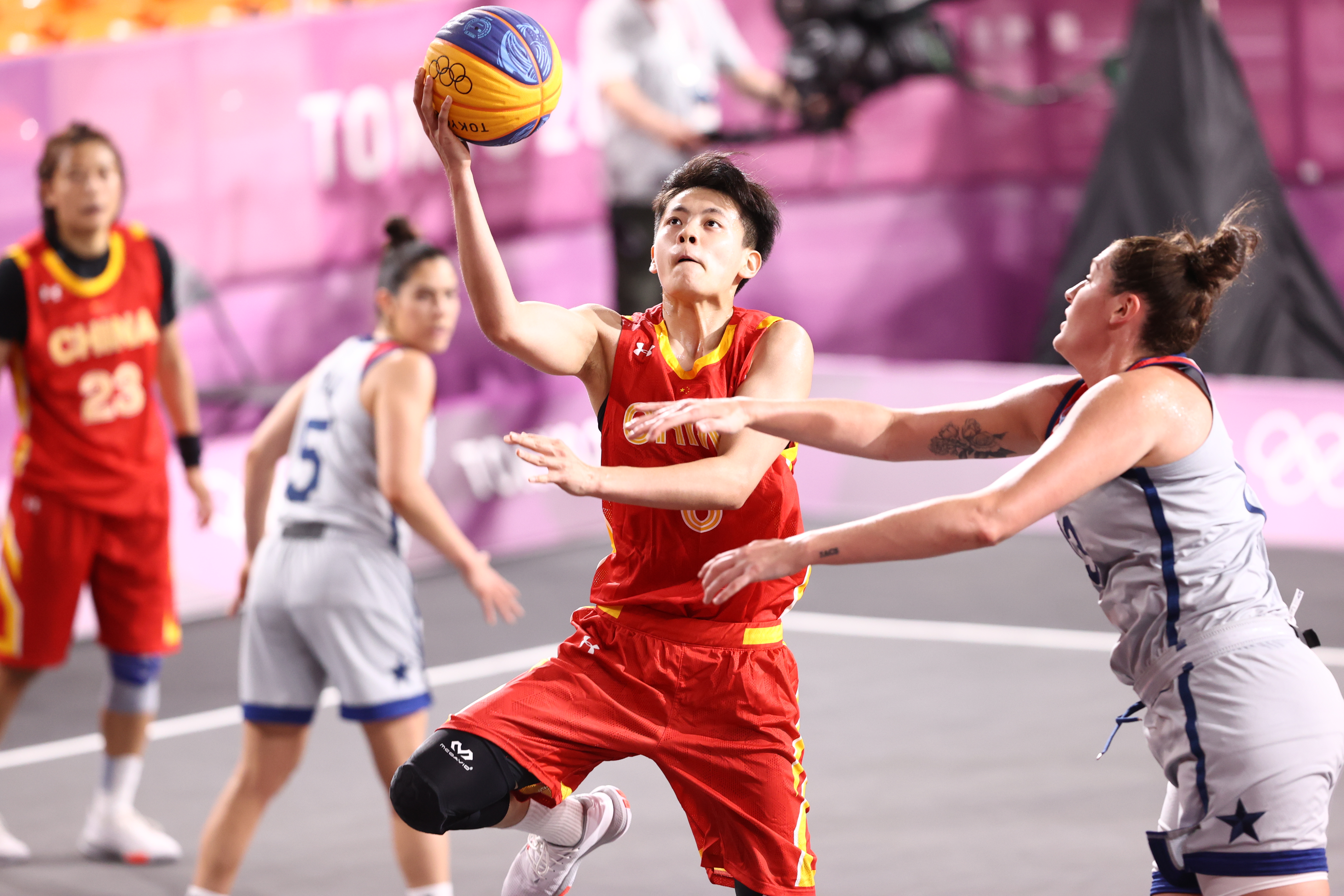 中国三人女篮淘汰意大利。