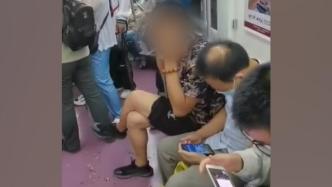 西安地铁回应“乘客吸烟嗑瓜子”：已报请相关部门处理