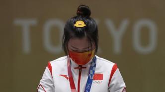奥运冠军杨倩的发卡火了，这么多小黄鸭你认识几个
