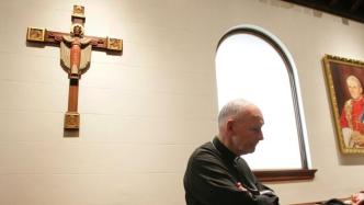 美媒：美国前红衣主教被控性虐待未成年人，将于8月出庭受审