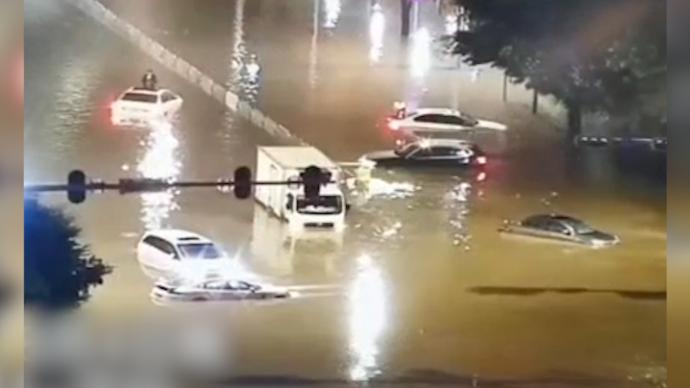 深圳罗湖半小时砸下一天的暴雨量：目前积水已退，交通恢复