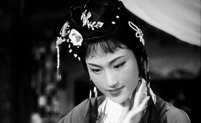 王文娟演绎的越剧林妹妹,曾是几代人念念不忘的经典.