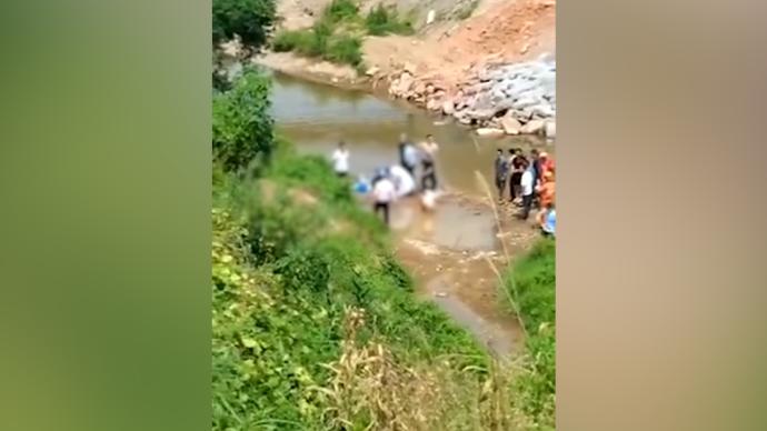 岳阳平江县发生溺水事故，两名学生抢救无效死亡