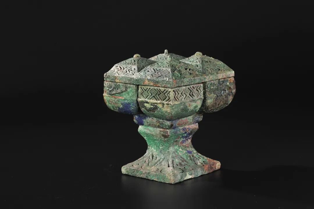 四联体铜熏炉&nbsp;&nbsp;西汉(公元前202年—公元8年)&nbsp;&nbsp