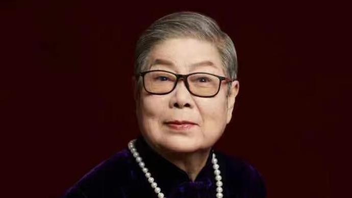 著名老旦表演艺术家李鸣岩今晨去世，享年87岁