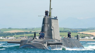 半岛局势敏感之际，英国核潜艇停靠韩国釜山港