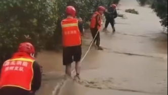 湖北随州大范围遭遇洪水：11小时7次暴雨红警，柳林镇被淹