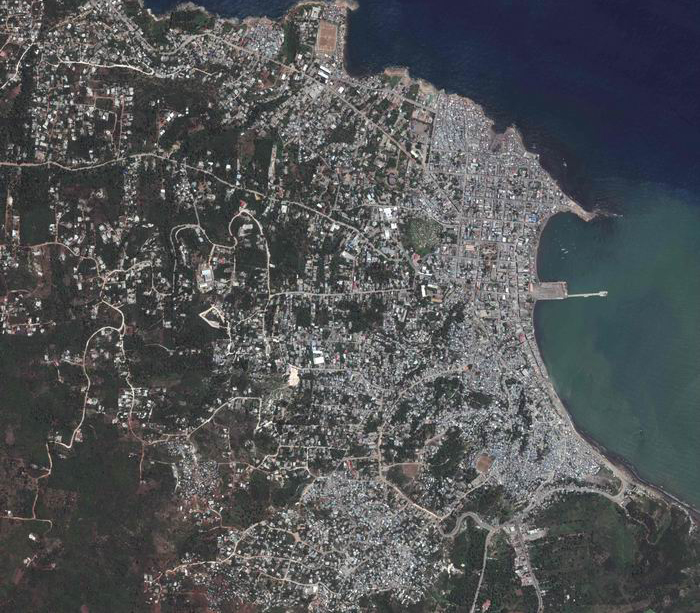 2021年8月15日，海地热雷米，卫星图记录下当地发生强震后。