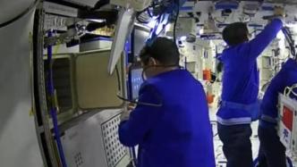 您有一个“冰箱”待使用！航天员在太空解锁医学样本冷藏箱