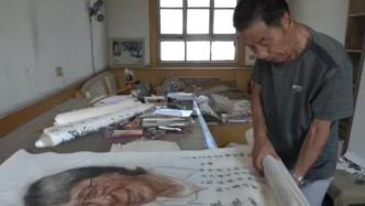 75岁退休教师用粉笔画张桂梅：看到她的事迹很感动