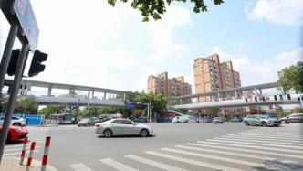 上海这座跨沪闵路的人行天桥即将竣工，周边居民出行更方便