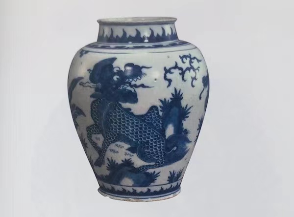 图23 17世纪后期 荷兰代尔夫特青花麒麟纹壶 日本出光美术馆藏