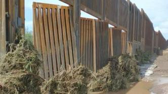 美墨边境墙遭降雨袭击损毁，特朗普曾称：坚不可摧
