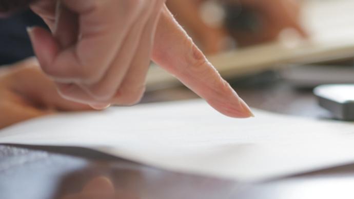 国家广电总局：不得邀请郑爽参与制作节目，停播其已参与节目