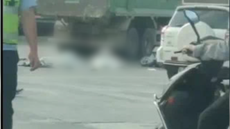 福建泉州发生一起交通事故，致两人死亡