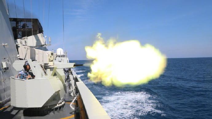 南部戰區海軍某護衛艦支隊開展海上實戰化訓練