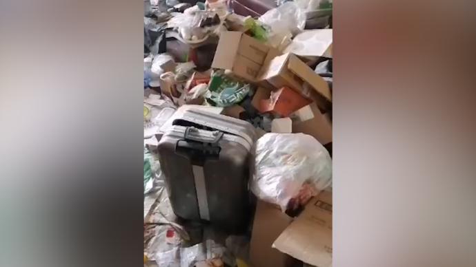 租客留下一屋子垃圾废品，公寓：押金还不够清洁费