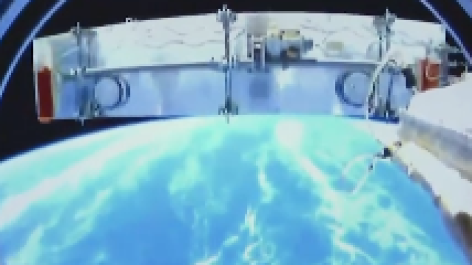 视频丨宇宙级别浪漫，航天员刘伯明的卧室窗外是地球