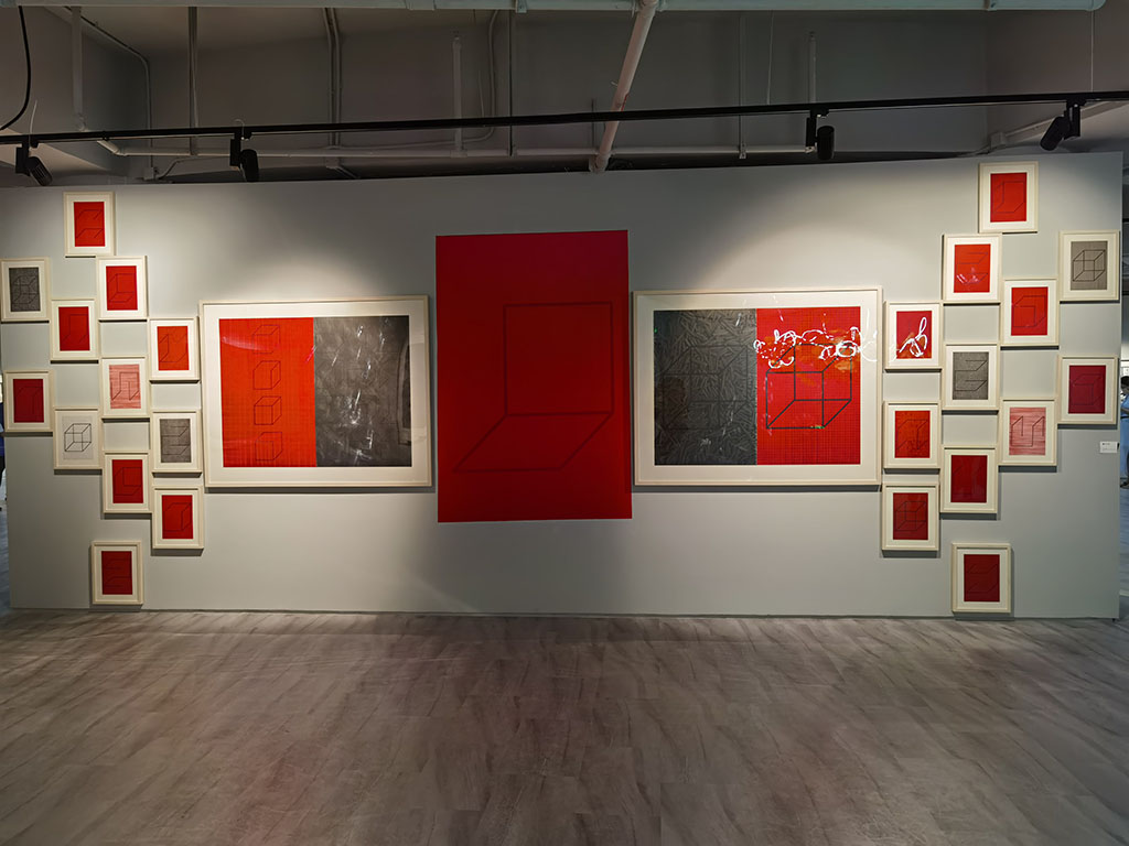 比利时艺术家英格里德•勒登特专门为此次展览创作的作品《改变》。