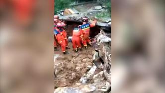 河南辉县发生山体滑坡，2人经抢救无效死亡