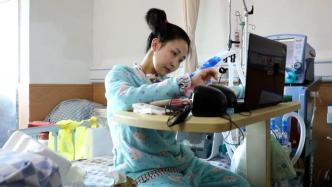 住在ICU12年，她用“筷子”打字激励病友