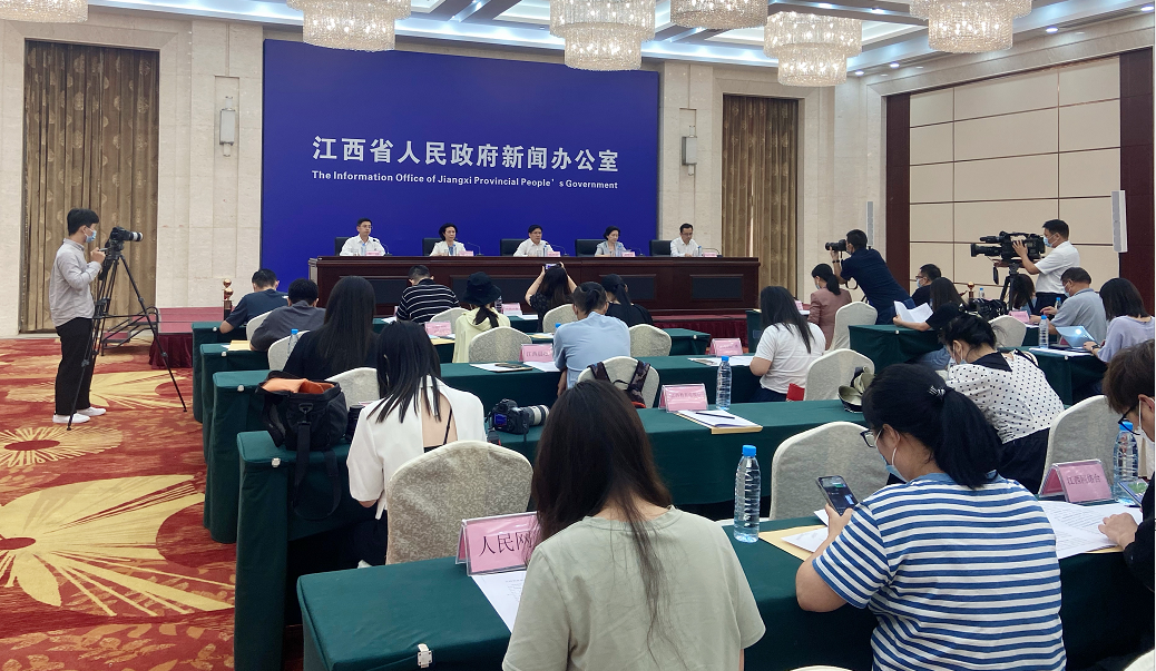 发布会现场 摄影:梦露