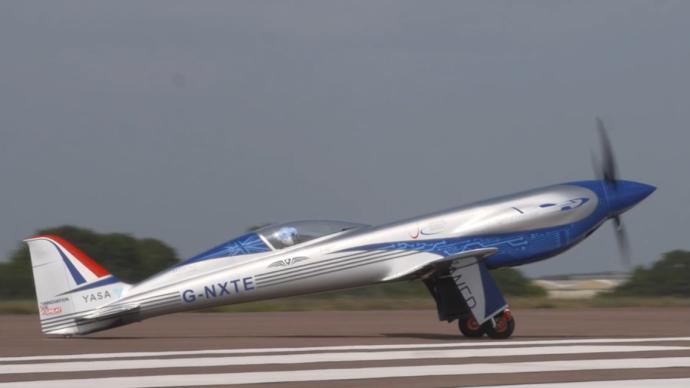 罗罗全电动飞机完成首飞，续航320公里