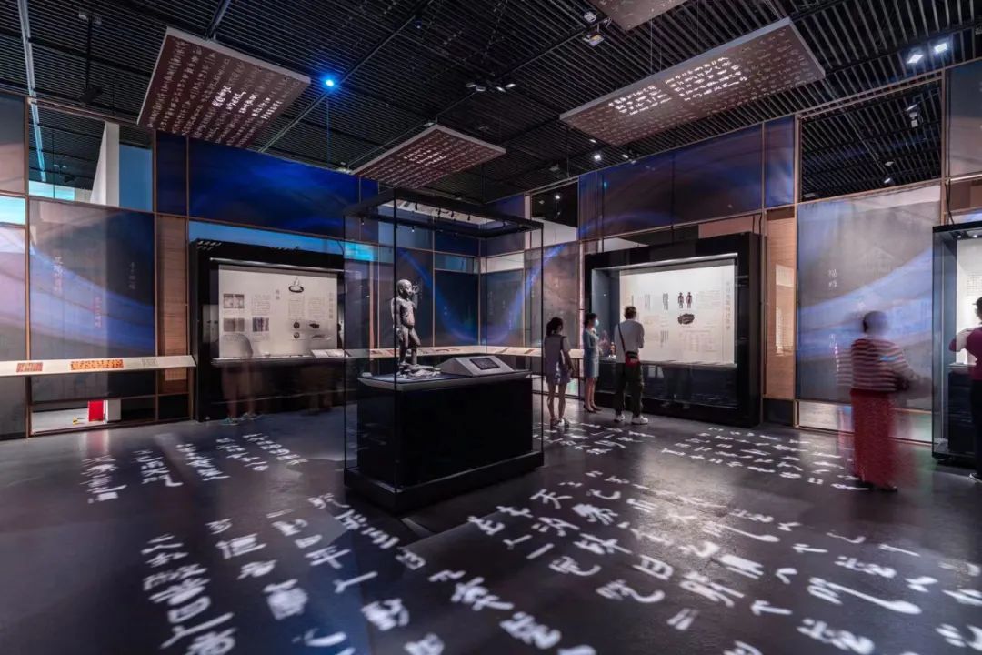 “发现中医之美”:中医药重磅考古文物展亮相成都 “发现中医之美”:中医药重磅考古文物展亮相成都