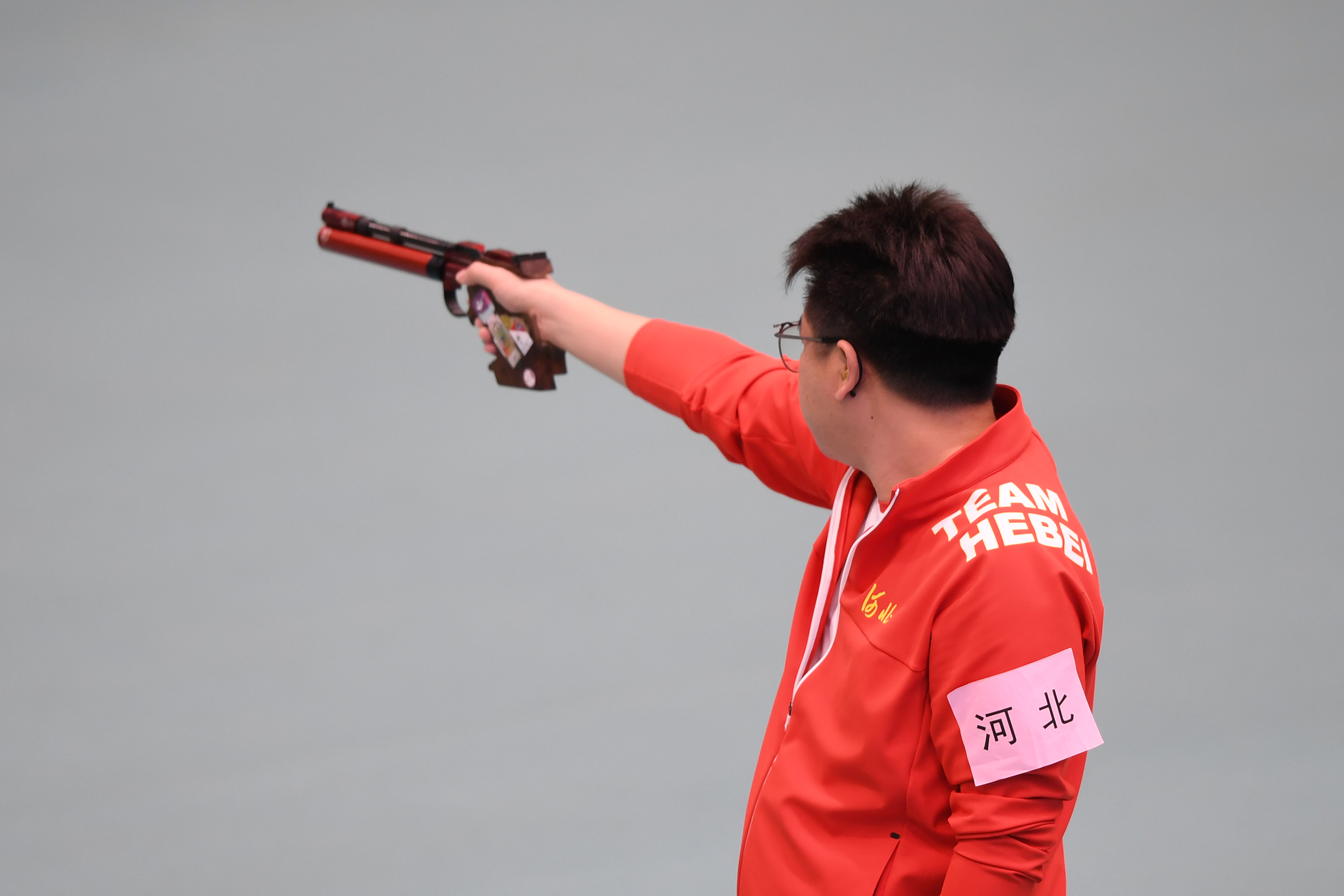 庞伟此前帮助河北队拿下射击团体金牌。
