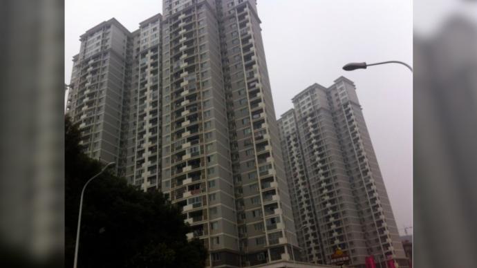 武汉东湖高新区：一空调装修工拆卸空调时从8楼坠亡