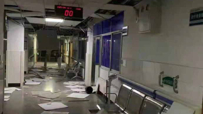 泸县地震致当地人民医院天花板脱落，政府值班室：无人员伤亡