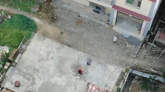 “疫”线作战，莆田民警用无人机为隔离人员投送药品