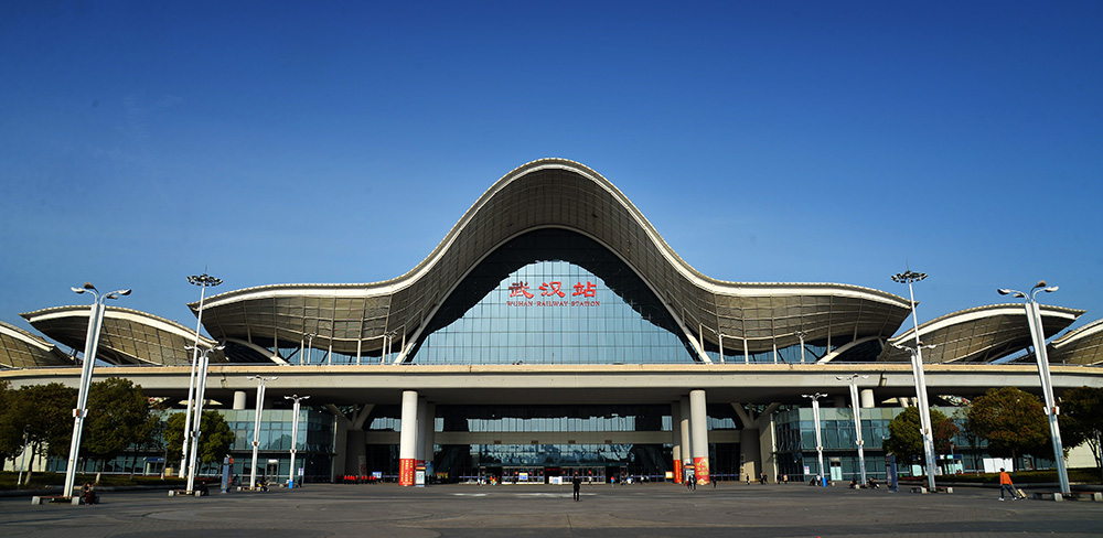 武汉火车站全景图图片