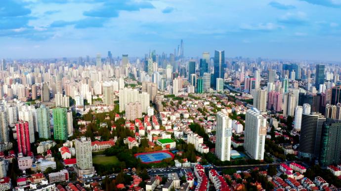 践行人民城市理念，在上海花园社区感受“15分钟生活圈”