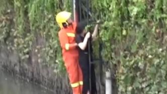 上海两女子醉酒后相约“轻生”，一人跳河一人割腕，均被救