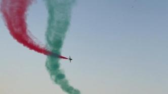 沙特举行飞行表演，庆祝第91个国庆日