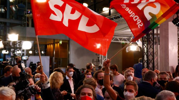 德国社民党赢得联邦议院选举，以25.7%得票率险胜