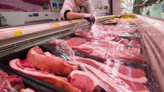 猪粮比价进入过度下跌一级预警区间，中央冻猪肉储备收储启动