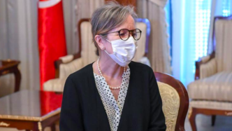 突尼斯迎来首位女总理：63岁地质学教授