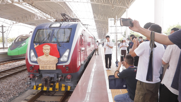 上海紅色之旅 | 坐著火車唱著歌，去嘉興南湖重走一大路