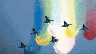直击珠海航展｜“八一”“红鹰”共舞蓝天，歼-20霸气亮相