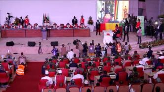 敦布亚宣誓就任几内亚过渡总统，称将重建社会公平正义