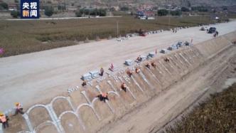 國慶假期全國交通安全形勢總體平穩，多地重點工程正加緊施工