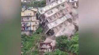 泥石流侵袭，印度一栋8层高楼瞬间坍塌