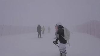 景区部分山区积雪超20厘米，新疆可可托海进入“冬季模式”