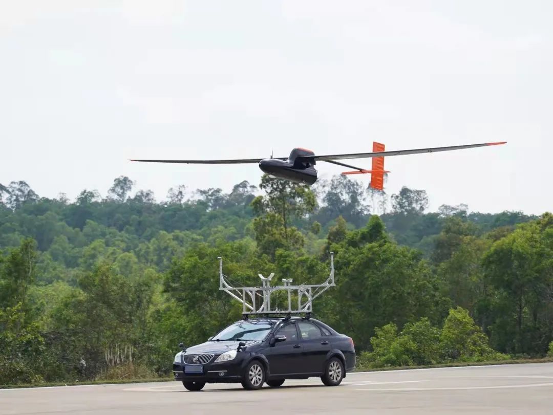 图为正在起飞的"冯如三号-100型"无人机.(受访者供图)