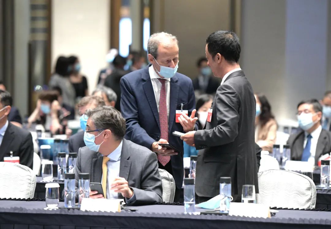 集世界智慧、助上海发展!李强龚正与40位国际企业家“云端”畅谈-第6张图片-蓝狮娱乐 集世界智慧、助上海发展!李强龚正与40位国际企业家“云端”畅谈-第6张图片-蓝狮娱乐